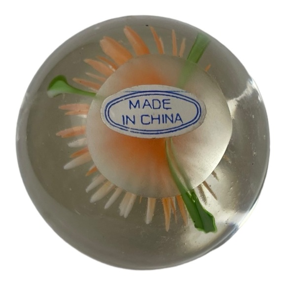 Vintage Dahlia Chrysanthemum Flower Paperweight - Picture 3 of 3